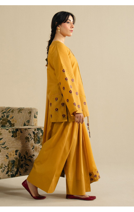 Mustard Outfit